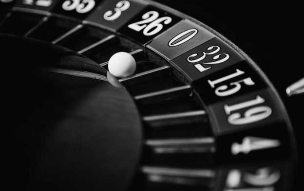 8888y Slots App Mobile Myanmar ကစားသမားများ ဖုန်းဖြင့် ကစားနေ